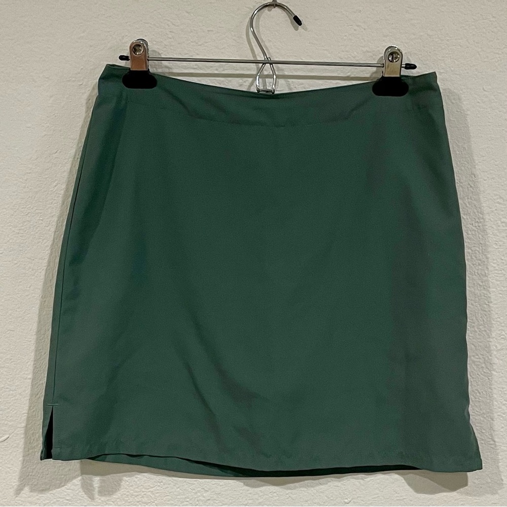 Title Nine Women’s Green Skort Size 6 Athletic Casual